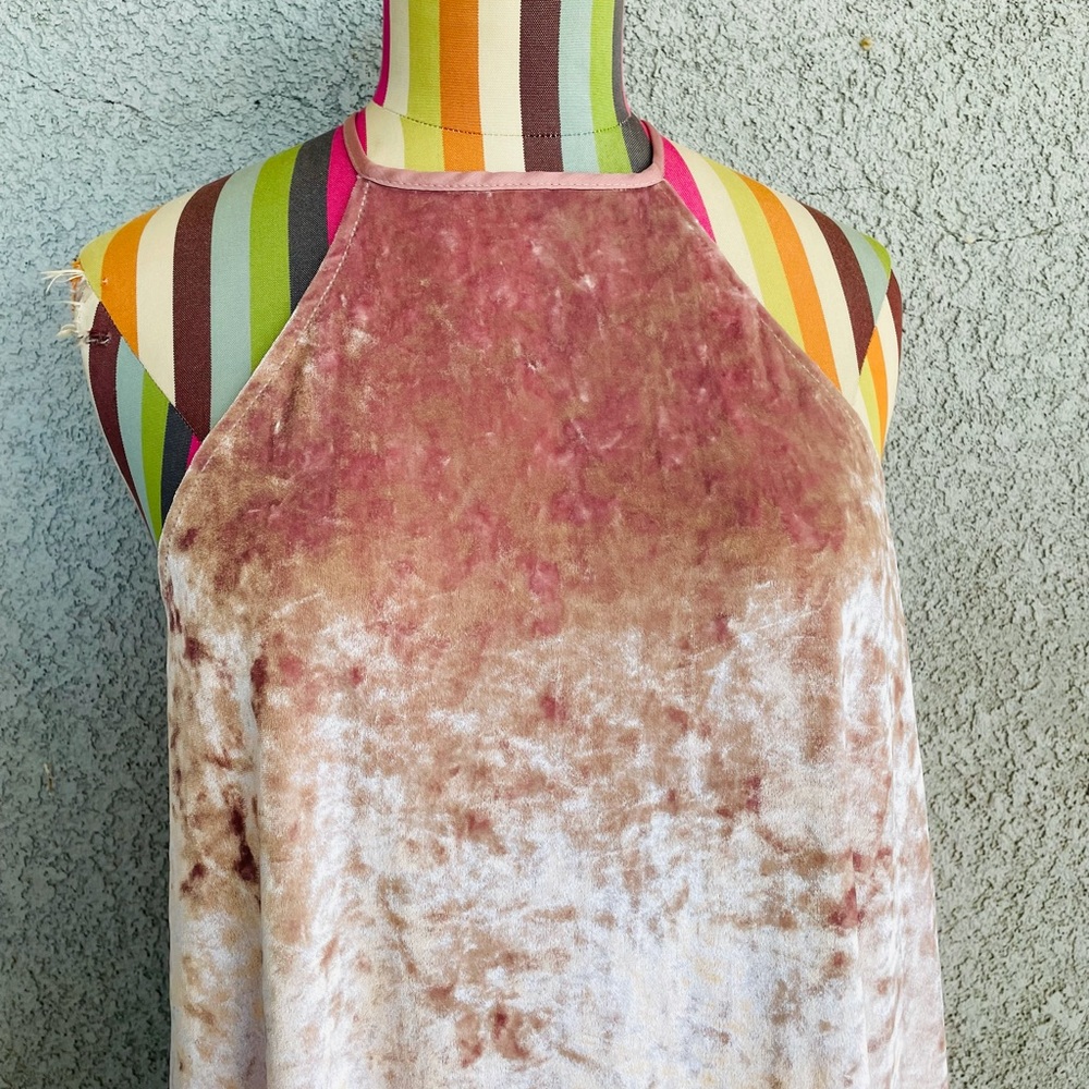 SOLD: NWT Show Me Your MuMu -Gomez Pink Velvet Dress 0139- size XS V - Picture 4 of 7